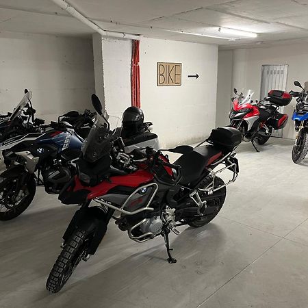 B&B Collemaggio L'Aquila Bagian luar foto